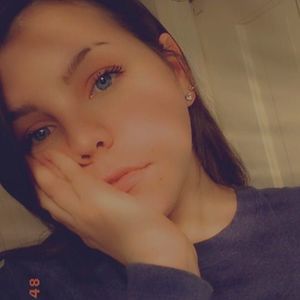 Meet your Posher, Mackinzi